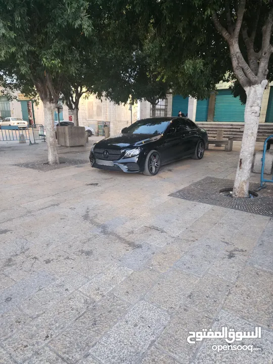 مارسيدس e220d  amg بحالة الشركة