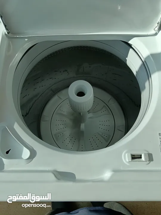 غسالة maytag جديدية للبيع بداعي الهجرة