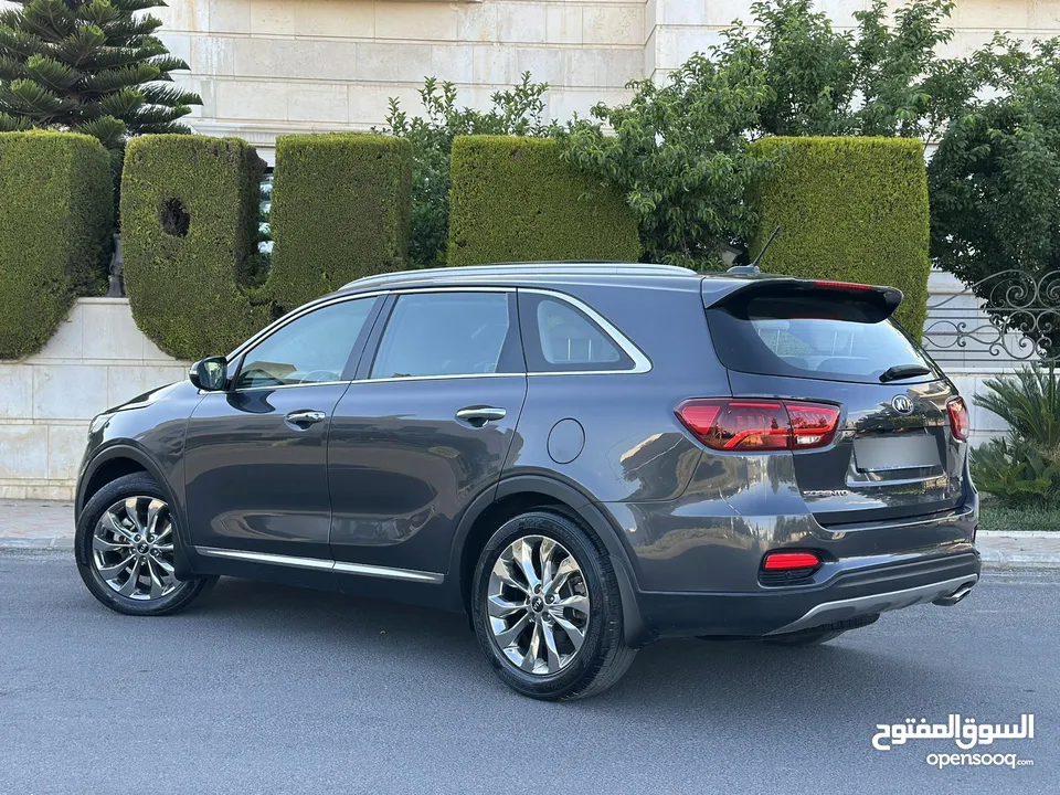 KIA SORENTO (SX) 2019 وارد الوكالة قاطع  مسافة 80 الف كم فل كامل اعلى صنف فحص كامل