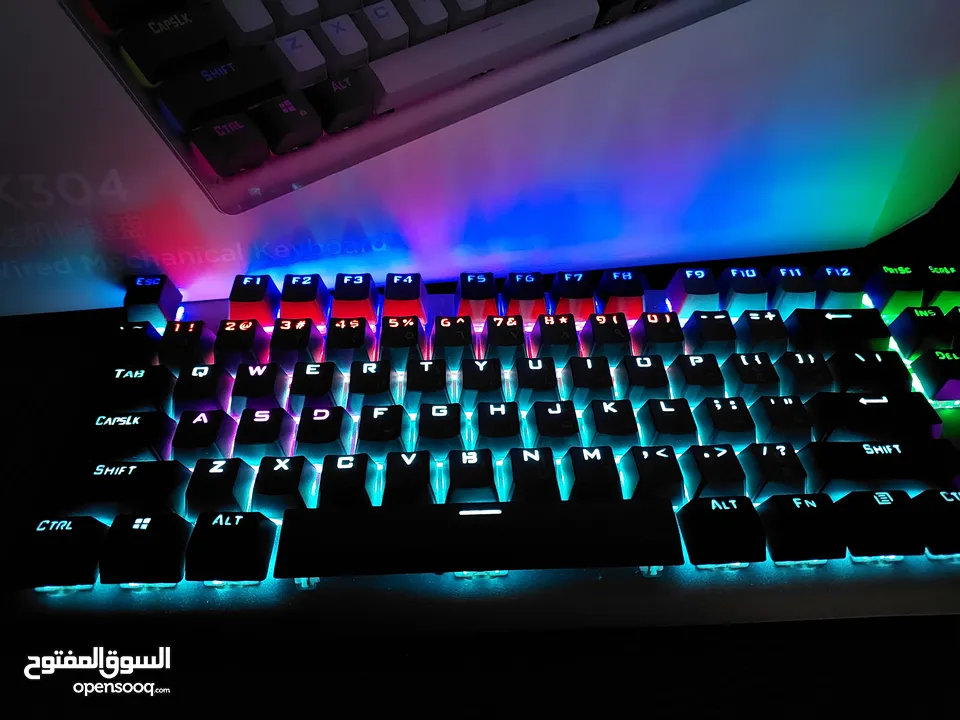 كيبورد Gaming full RGB جديد للبيع بسعر مميز.