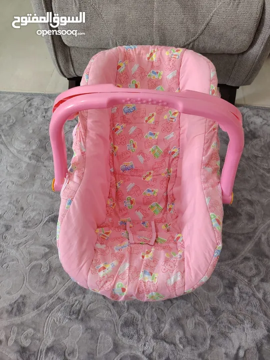 أدوات اطفال بحالة جيدة استعمال خفيف