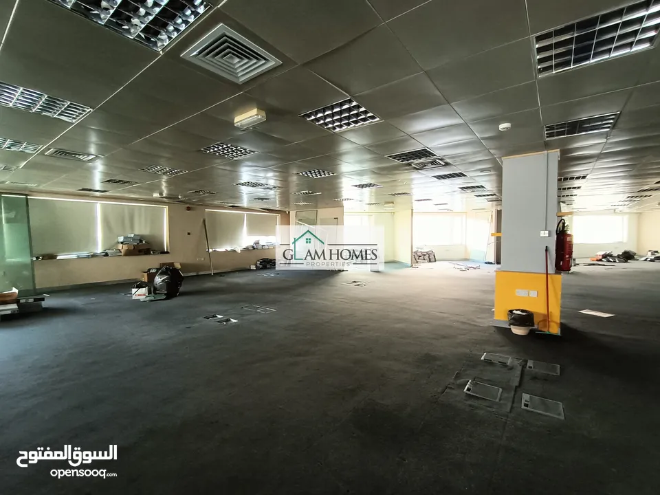 Expansive office for rent at a good location Ref: 446H