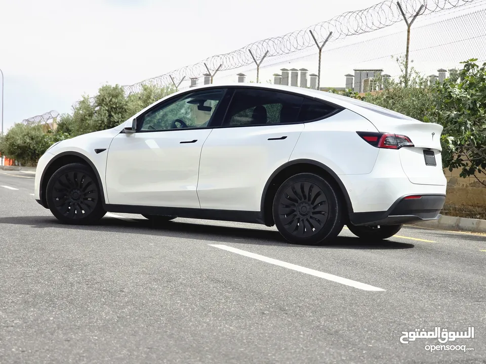 Tesla model 3 2023 ممشى قليل  فحص كامل أوتوسكور ق  B+(86)الوان مختلفه وداخلي ابيض او اسود واسعارر