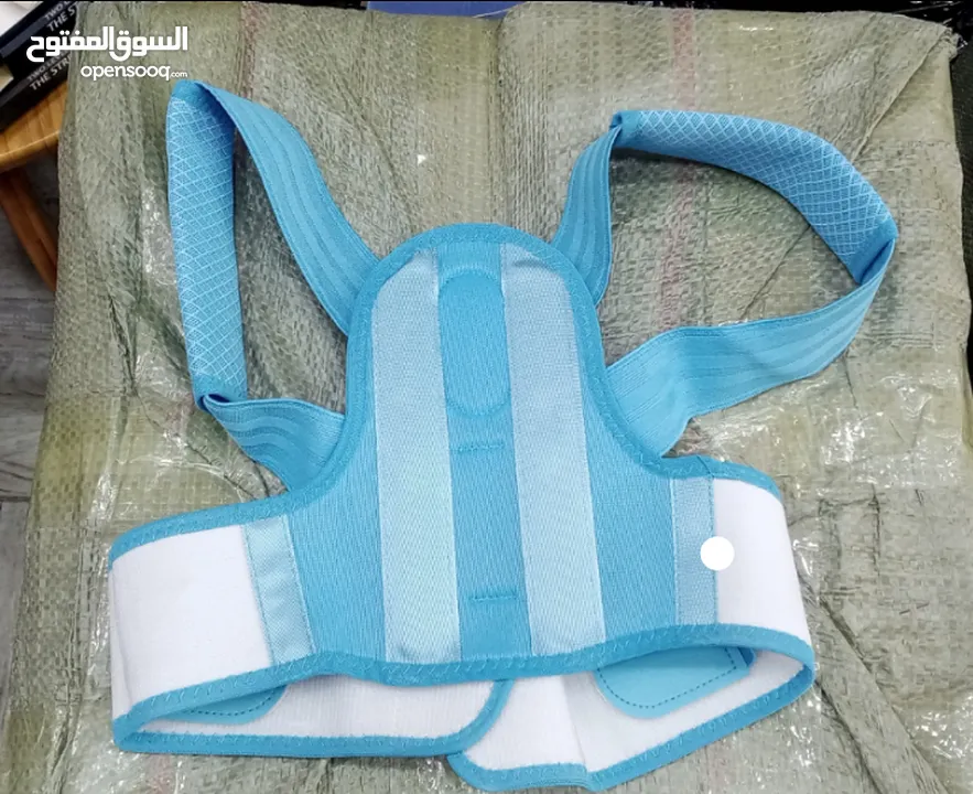 مشد الظهر مصحح وضعية الظهر و الاكتاف للاطفال حزام طبي تعديل انحناء ظهر و اكتاف اطفال مشدات طبيه