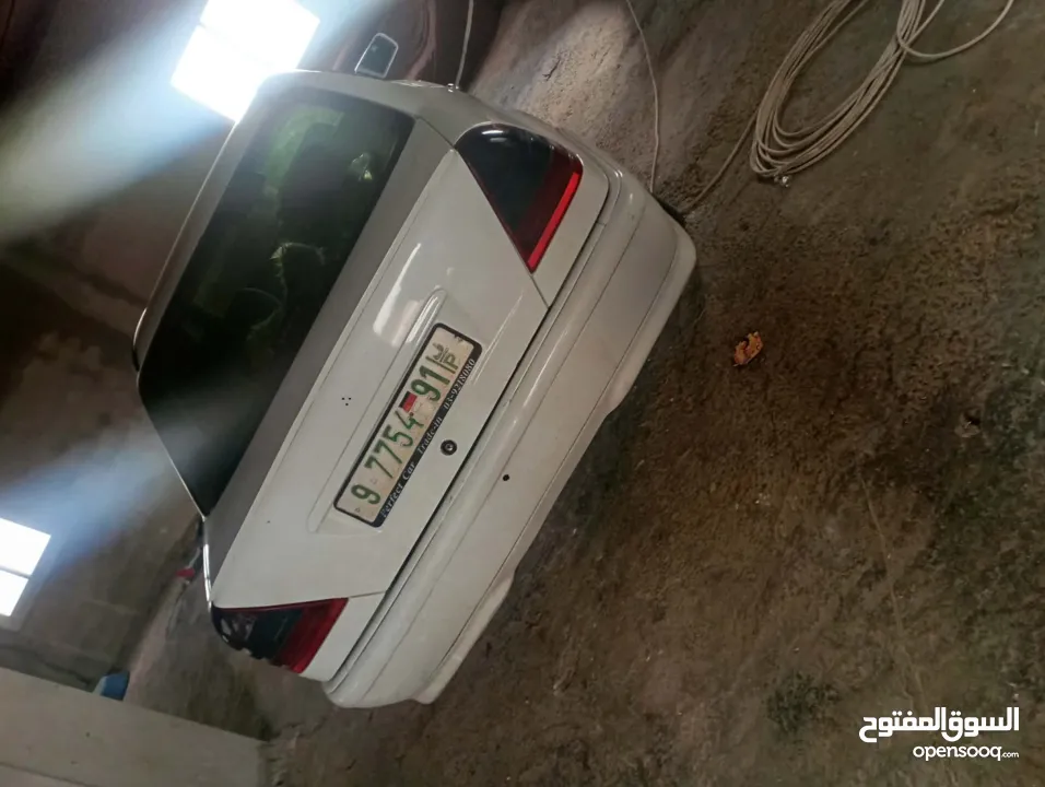 مرسيدس 2000 تسير 2004