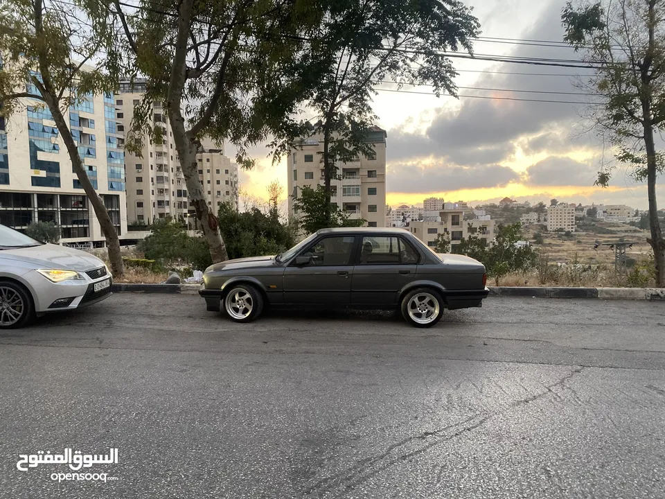 بي ام بوز نمر E30 موديل 1988 ماتور ابيض 2000 6سلندر