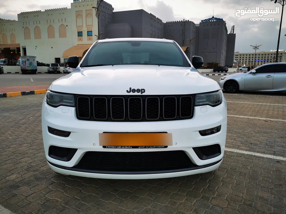 تم تخفيض السعر لسرعة البيع2019 jeep grand cherokee s  GCC 3.6 limited خليجي سبورت V6