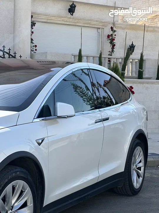 Tesla model x 2020 long range plus  بسعر مغري dual motor