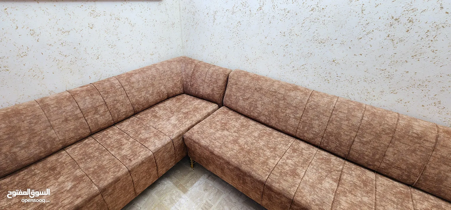 زاوية كنب صالون بحالة جيده