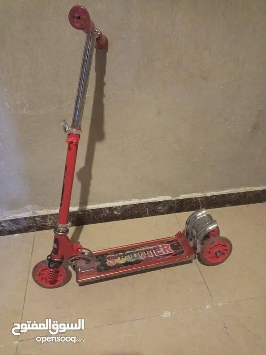 عرباي أطفال + بسكليت + كارسيت + سكوتر بحالة جيدة جدا للبيع بسعر منخفض
