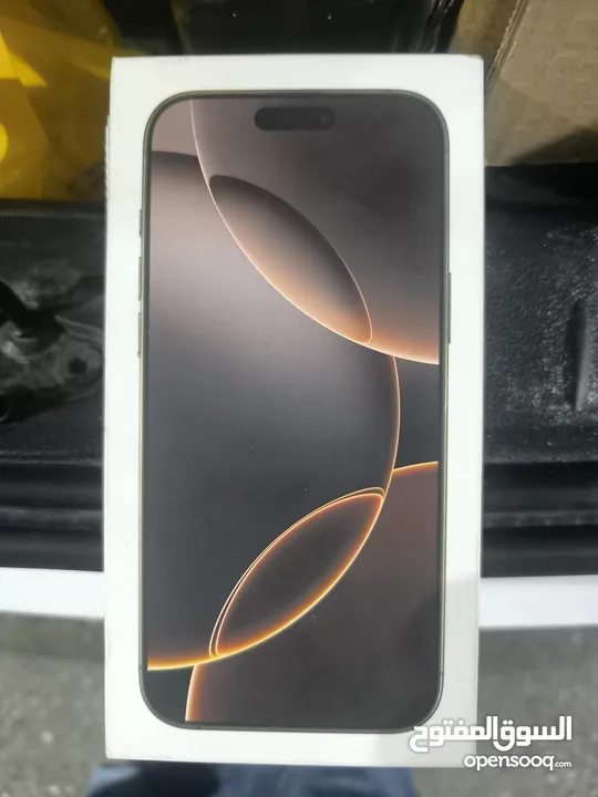 ايفون 16 pro max  لون صحراوي شرق اوسط