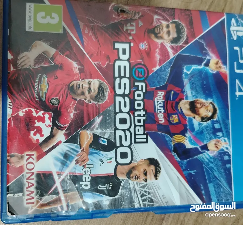 بلاستيشن و لعبتين ماين كرافت و pes2020 و مقود للبيع