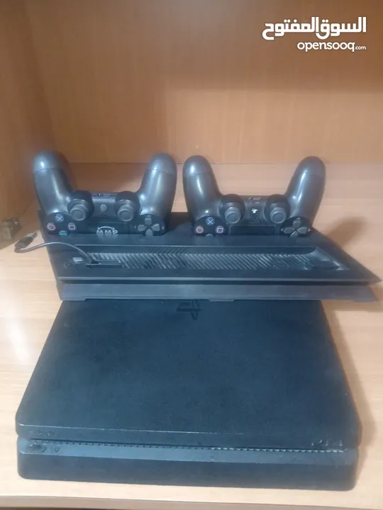 Ps 4 slim 150JD