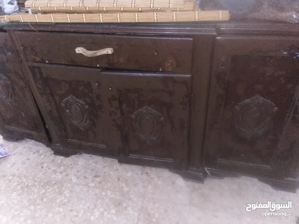 مجلس عربي كومودينا مرايه غرفه الضيوف