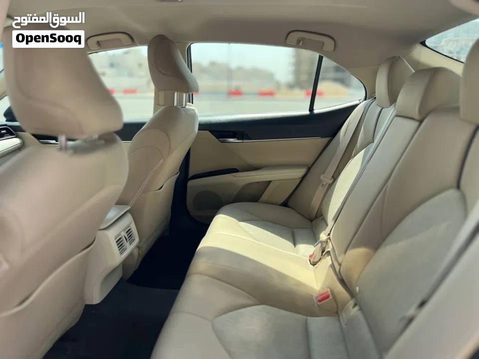 Toyota CAMRY GLE MODEL 2020 FOR SALE CLEAN TITILE