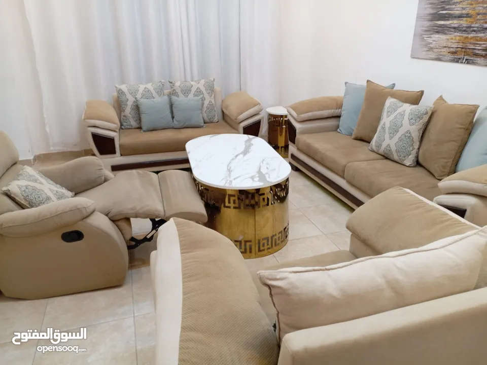 #طقم_كنب #مستورد امريكي مع مفردة ريكلاينر  خشب سويد داخلي وخارجي مع ارجل زان ... اسفنج دانلوب ...