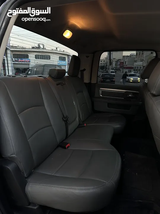 DODGE RAM 2018 big horn sport package 5.7  رام 2018 3 جيد فل ما عدا الفتحة و جحش الوسط