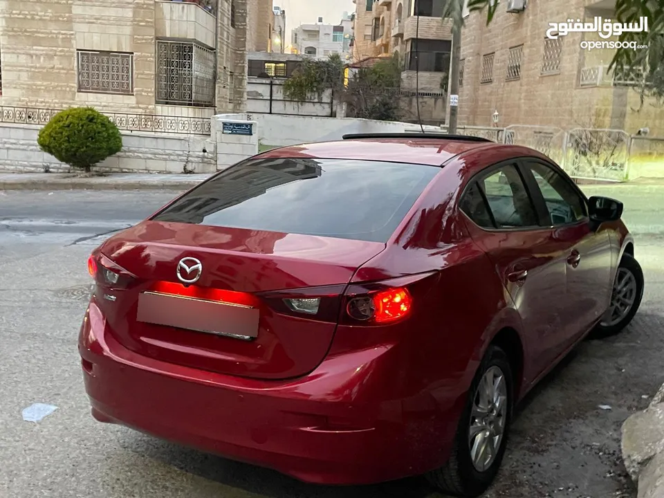 مازدا زوم 3Mazda zoom 3  فحص واحد جيد خلفي وثلاث ضربة على الرائس