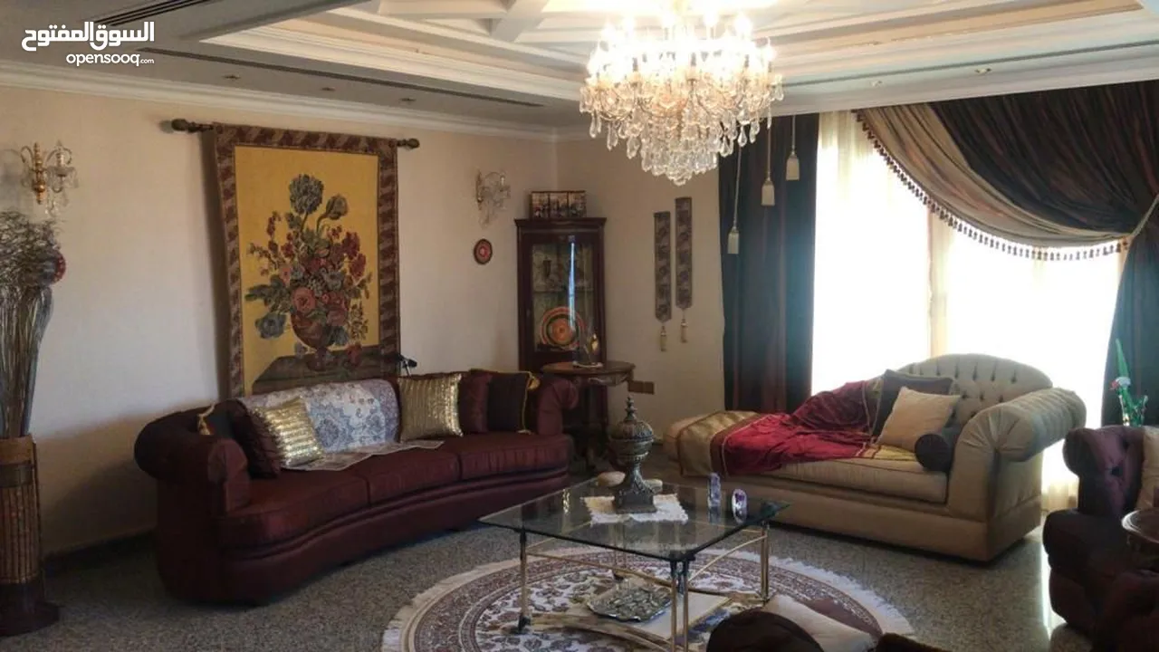 13 Bedrooms Villa for Sale in Bausher REF:833R