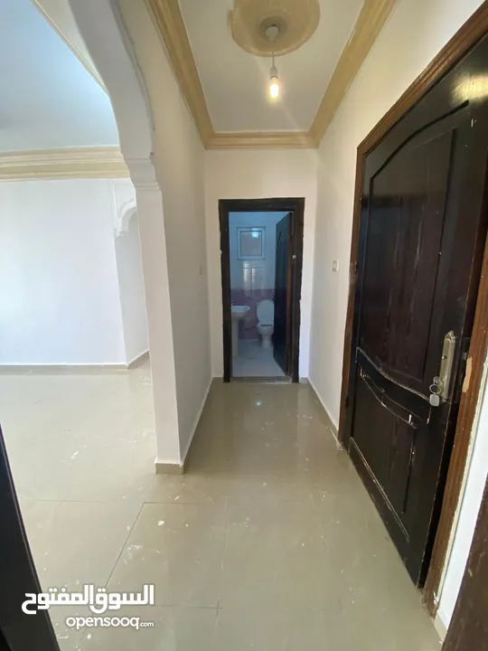 شقة للبيع طابق رابع بالقرب من دوار صحارى