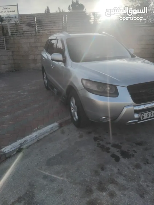 هونداي سنتافيه . ركز رخصه وتامين سنه  شاشه أندرويد كبيره حساس خلفي  فتحة سقف  شصيات نضاف  عمدان الف