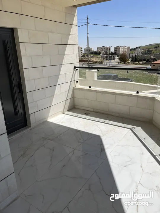 شقة ارضية/ 170م/ شفا بدران/ ترس امامي/ ترس خلفي/ موقف سيارة مستقل/ صرف صحي واصل