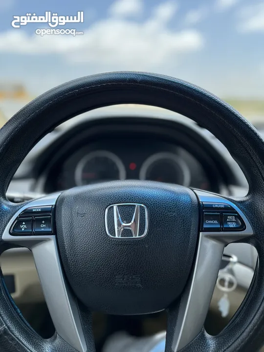 2011 Honda Accord (50,000km)