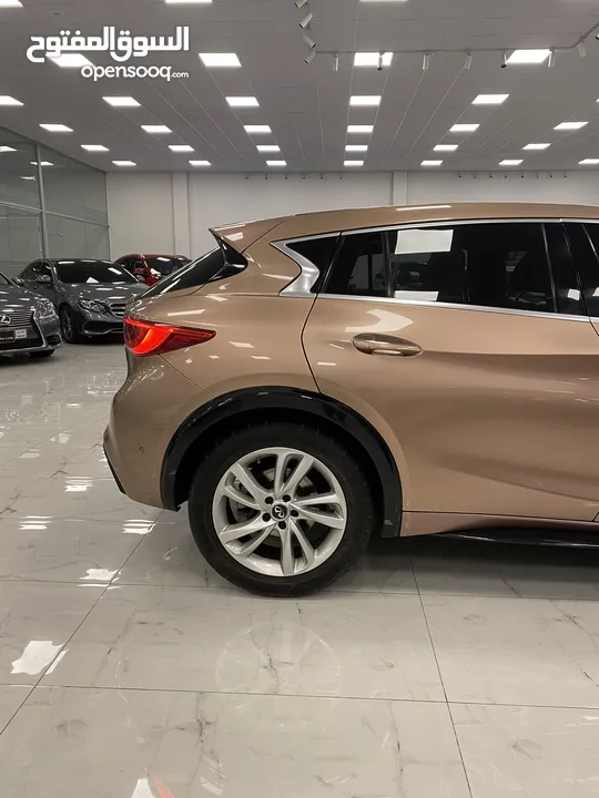 INFINITI q30