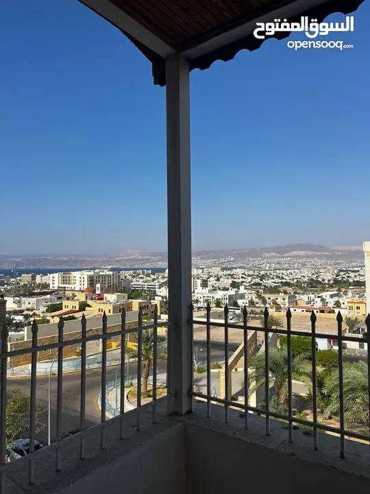 شقة في الخامسة للبيع