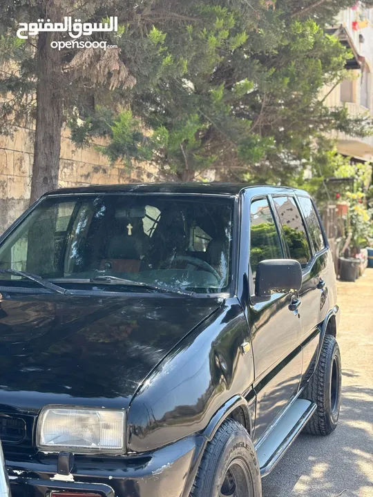 جيب نيسان تيرانو موديل 1995