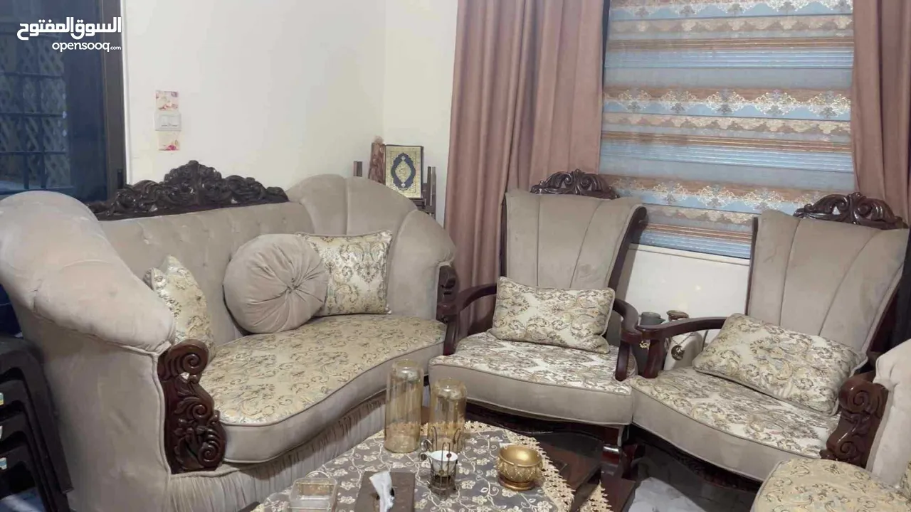 غرفه ضيوف وطاولة سفرة للببيع