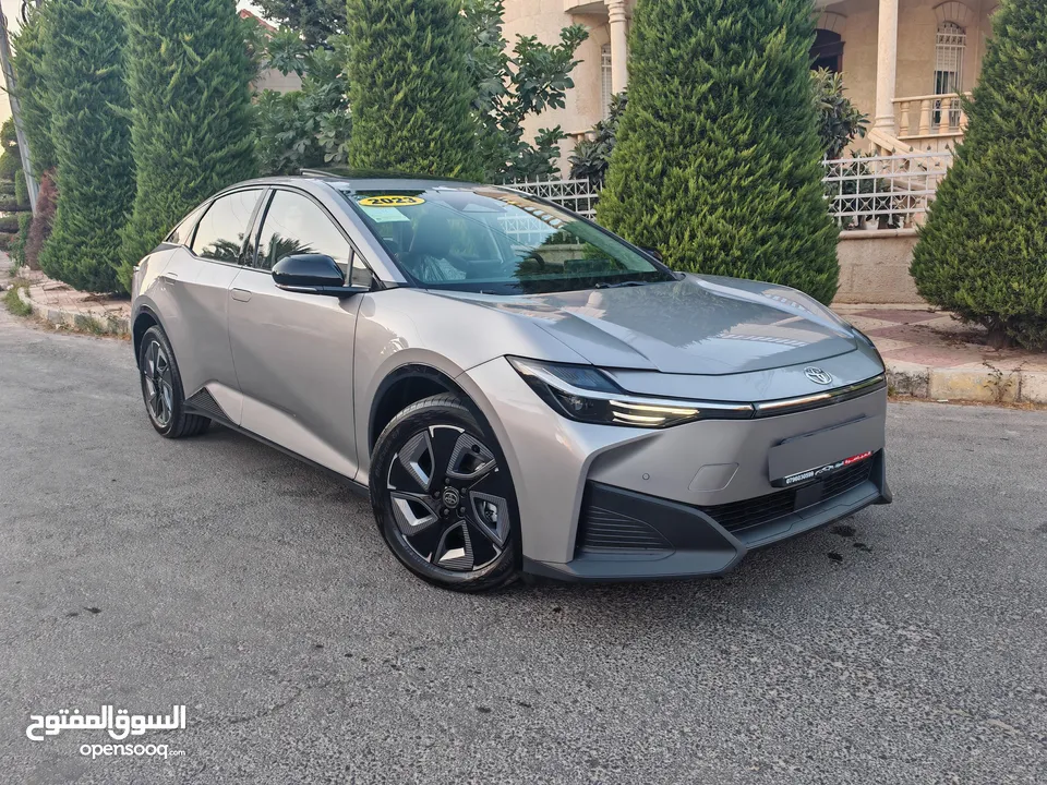 تويوتا Bz3X بطارية كبيرة فل مع فتحة