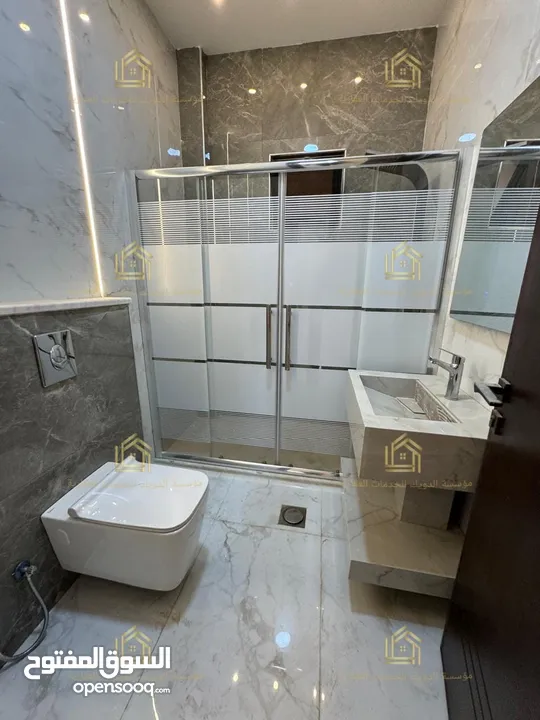 شقة جديدة لم تسكن بتشطيبات عالية الجودة بتصميم عصري