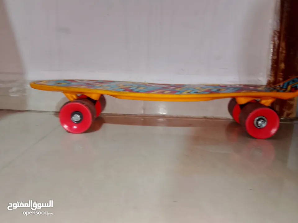 للبيع سكوتر وسكيت