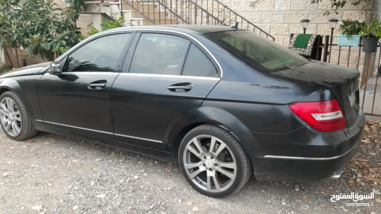 مرسيدس c200 2013 فل اضافت دهان شركه