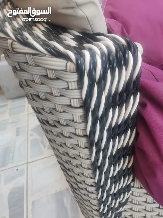 طقم راتان 5 مقاعد مستعمل بحالة الجديد