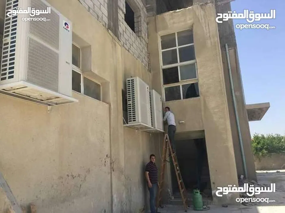 تنفيذ كافه أعمال صيانه المكيفات فك نقل تركيب شحن غاز و تأسيس لجميع انواع المكيفات
