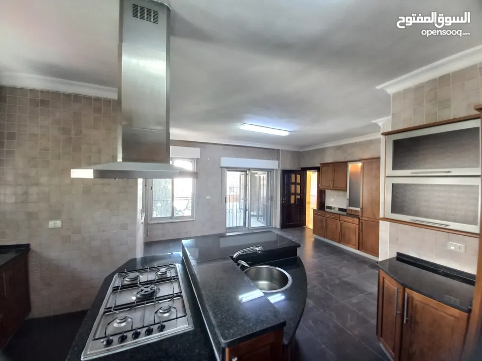 شقة غير مفروشة للإيجار 400م2 ( Property 19553 )-174847773