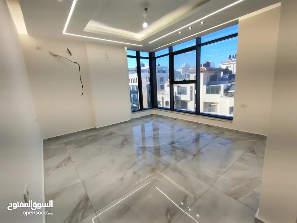 شقة جديدة غير مفروشة للإيجار – الماصيون قرب مطعم بحري