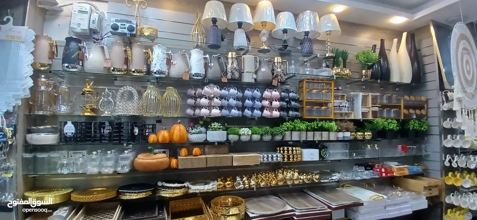 محل ادوات منزليه شغال ما شاء الله عنه للبيع لعدم التفرغ محل بيع مع الديكور بدون خلو