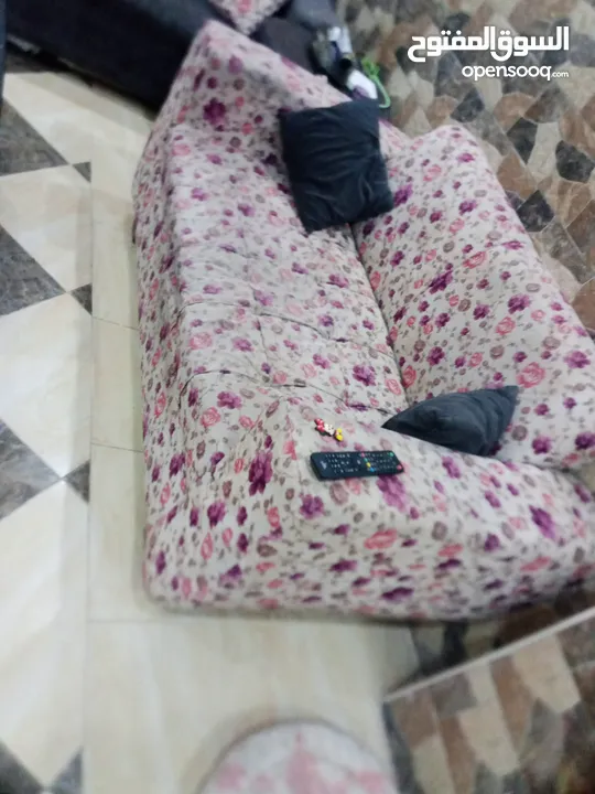 طقم كنب مستعمل بحاله جيده