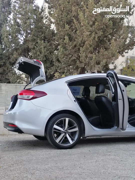 كيا K3 / ماتور 1600 / ديزل / موديل 2017 اصل كوري / فحص نخب / الأكثر طلبا