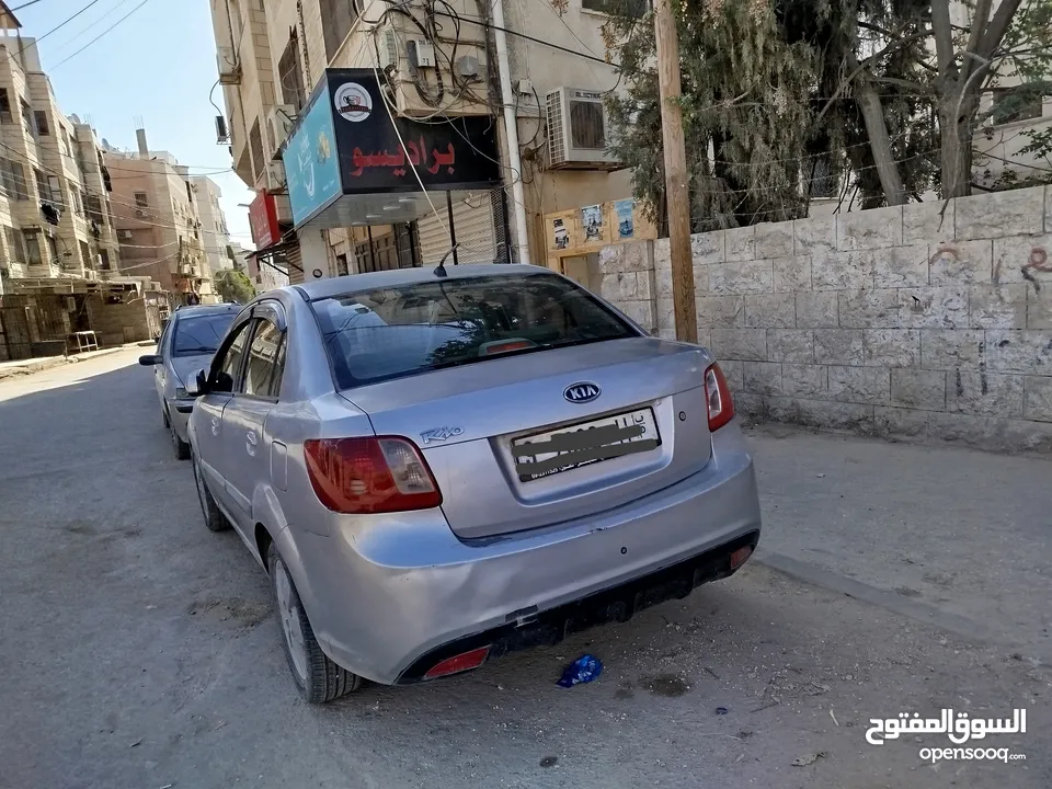 كيا ريو 2007