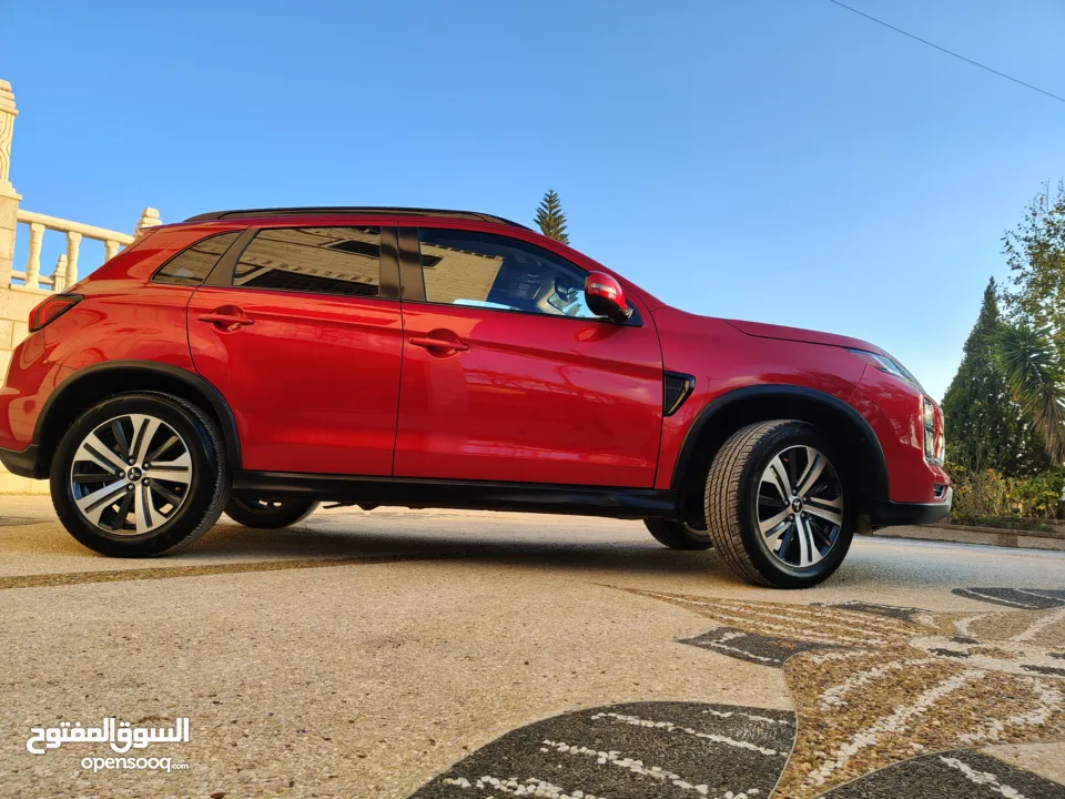 الوحش الياباني الفخم والانيق Mitsubishi ASX  2022 باللون المميز وبوضع الشركة