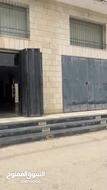 قطعة ارض تجاري مع محلات في منطقة مميزة جدا في البالوع للبيع من المالك مباشرة