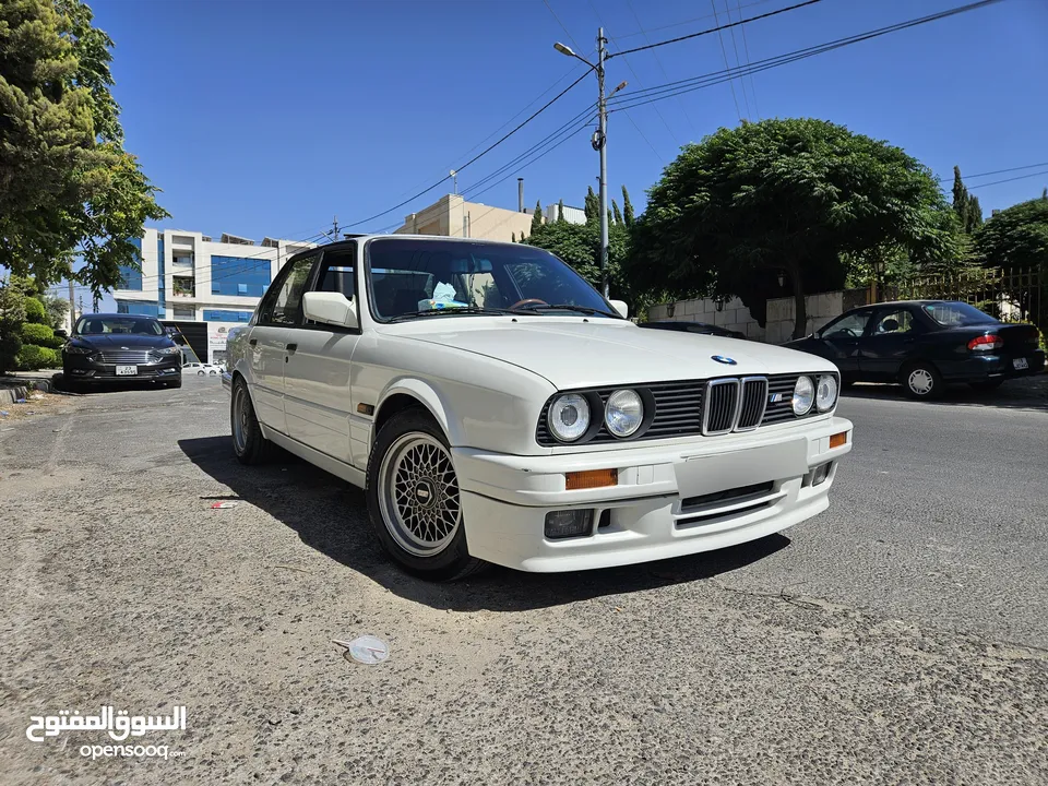 بوز النمر مواصفات كاملة . 1990 E30 M-technic II. كل اشي راكب أصلي BMW