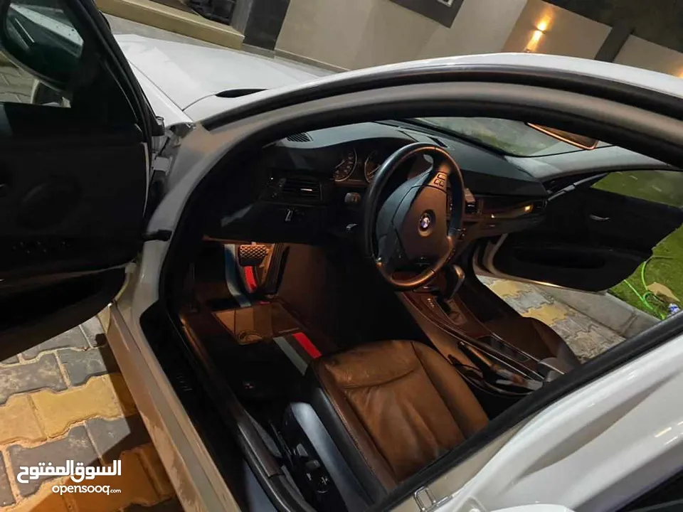 بدون عيوب BMW 320I