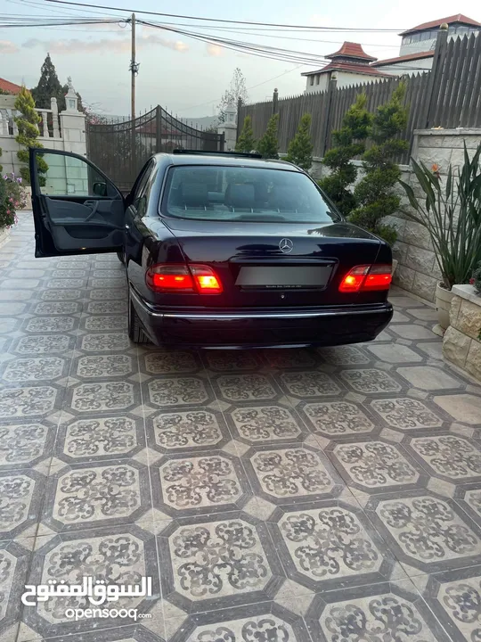 مرسيدس قرش ونص 2002 E200 Elegance  kompressor