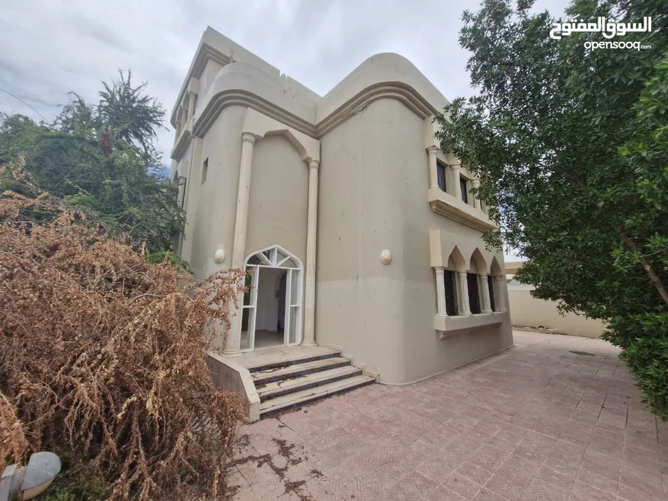 18 BR Spacious Commercial Villa for Rent – Azaiba Beach
