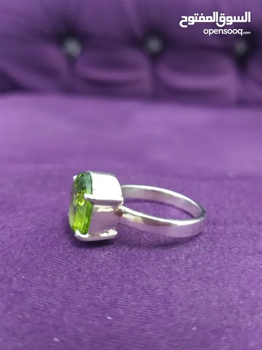 خاتم زبرجد أفغاني طبيعي صافي درجة أولى مع إثبات فحص natural peridot ring